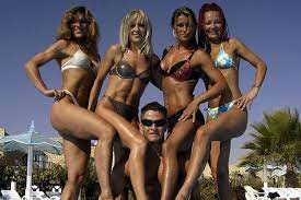 Bikini ve mayo ile gezene para cezası kesilecek
