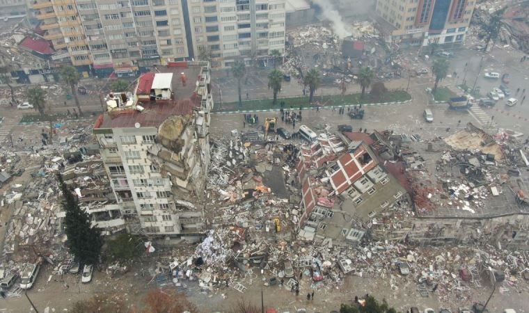 Deprem bölgesinde OHAL ilan edildi