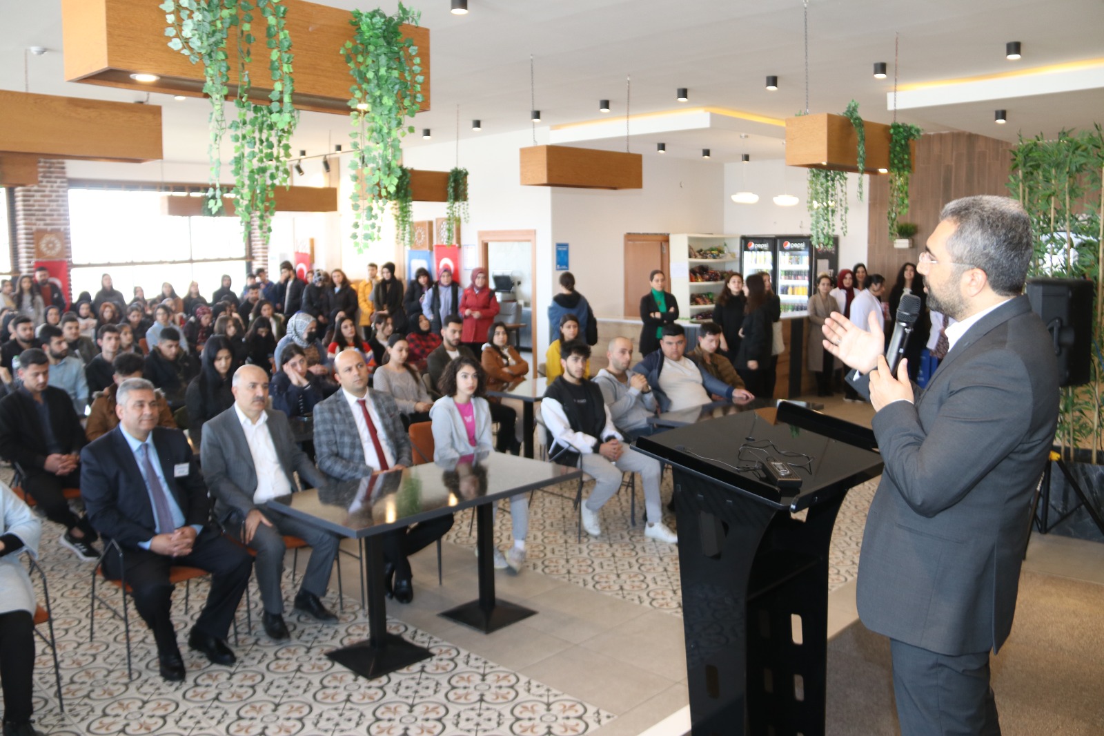 Edremit  Belediyesi YKS Öğrencilerini Sevindiren karar