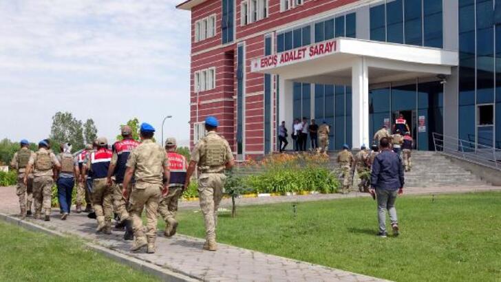 Husumetli Aile Kavgasında 11 Kişi Tutuklandı