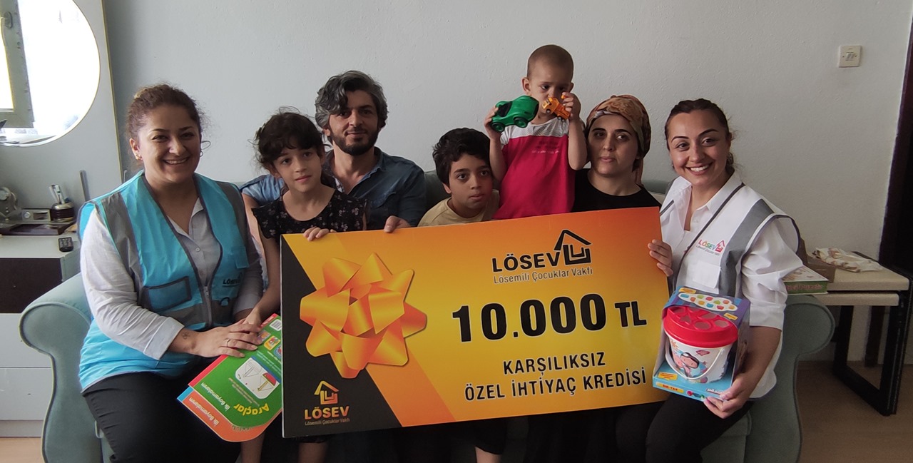 Hastalara LÖSEV’den destek 