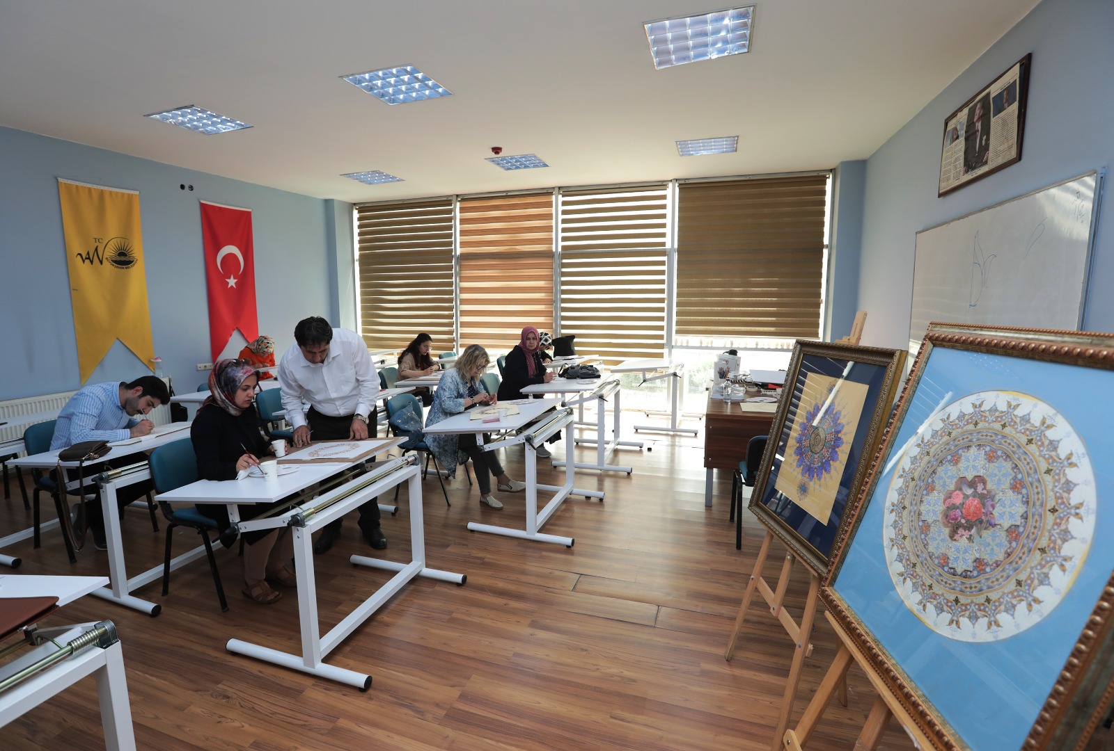 Tezhip sanatı kursuna yoğun ilgi 