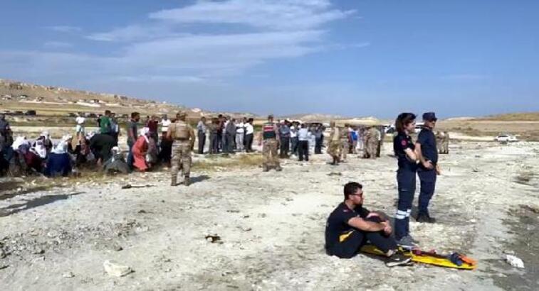 Van Gölünde arkadaşını kurtarmaya çalışırken hayatından oldu