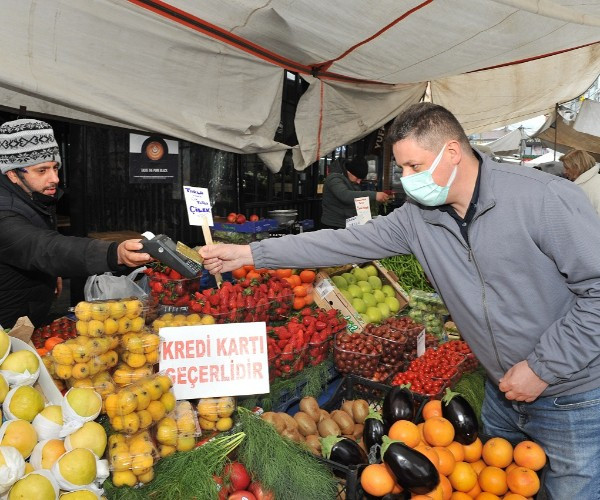 Vatandaş kredi kartına sarıldı