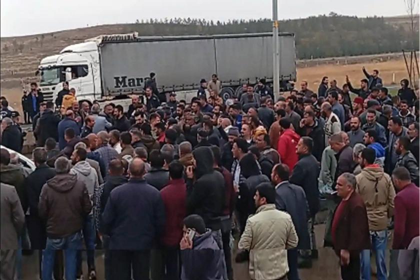Ağrı’da Hayvan Borsası şap gerekçesiyle kapatıldı, besiciler eylem yaptı