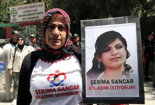 Evlat nöbetinde çocuklarına seslendiler