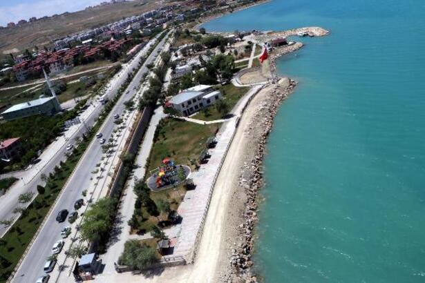 Polis, Havadan ve karadan trafik denetlendi 