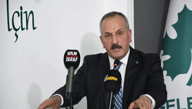Gelecek Partisinde kongre heyecanı: Karabıyık yeniden Başkan seçildi. 
