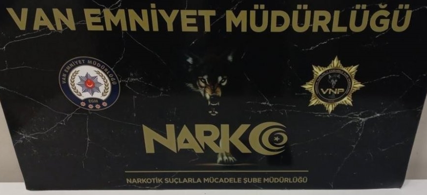 Van’da ‘torbacı’ operasyonu; bol miktarda  uyuşturucu ele geçirildi