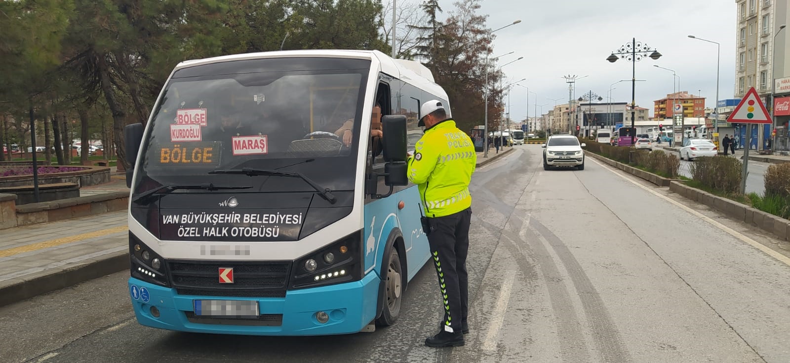 Van’da trafik kuralları İhlal eden 4 araç trafikten men edildi