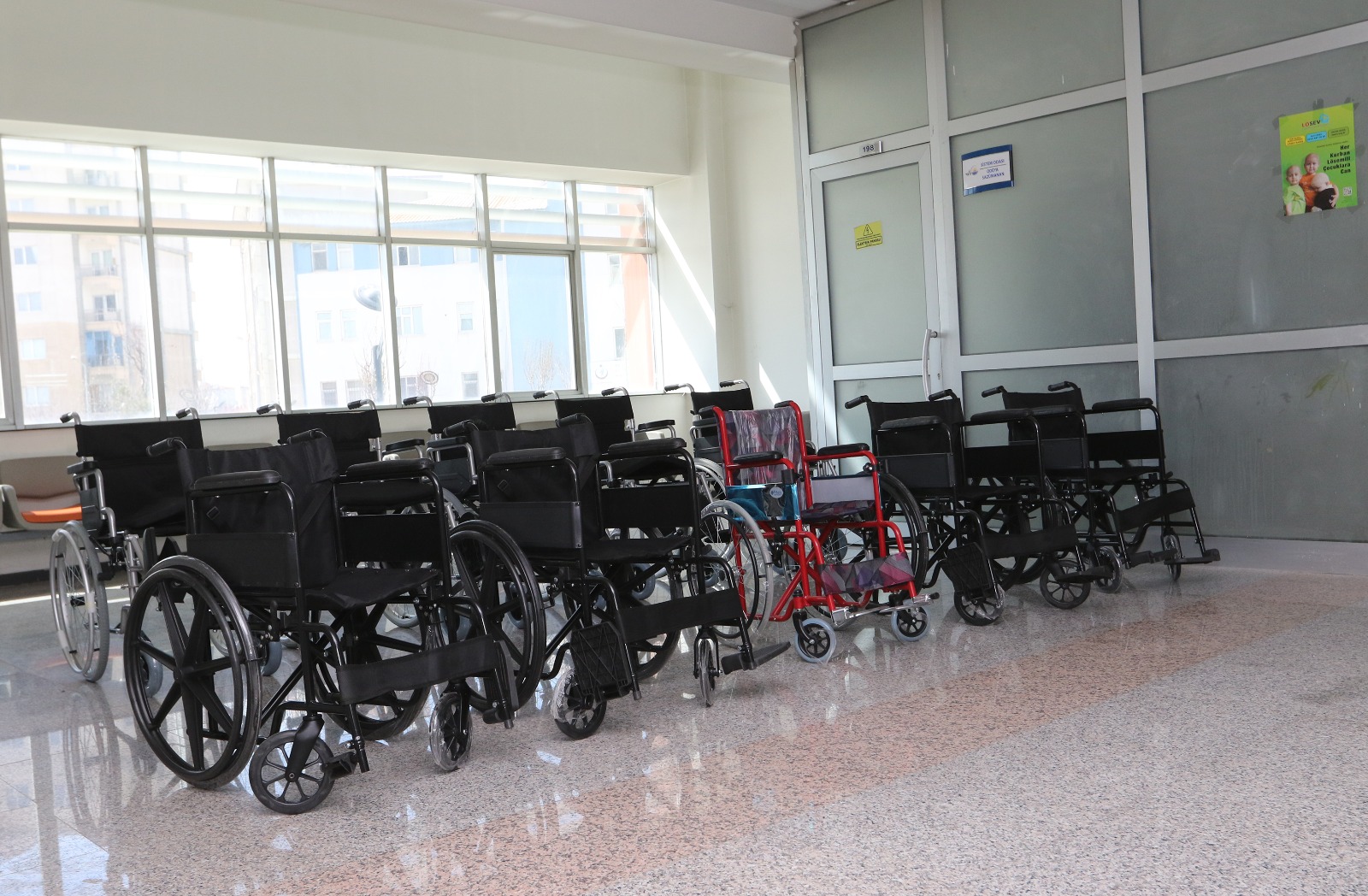 Büyükşehir Belediyesi 10 engelliyi daha sevindirdi