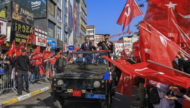 Van'da Cumhuriyet'in 100.Yıl Coşkusu