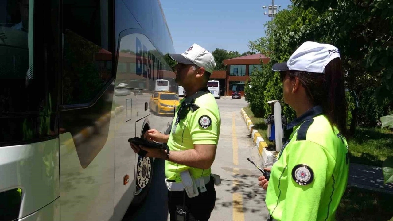 Van’da  17 araç trafikten men edildi