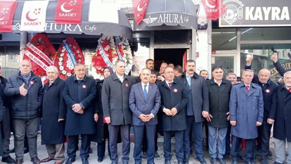 Mitinge dönüşen açılış 