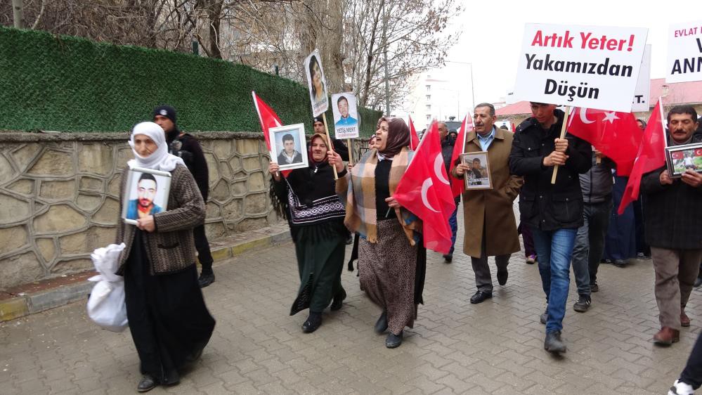 Van'da evlat nöbeti devam ediyor