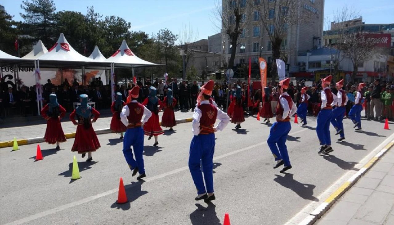 Van'ın Düşman İşgalinden Kurtuluşu 106. Yıl Dönümünde Törenlerle Kutlandı