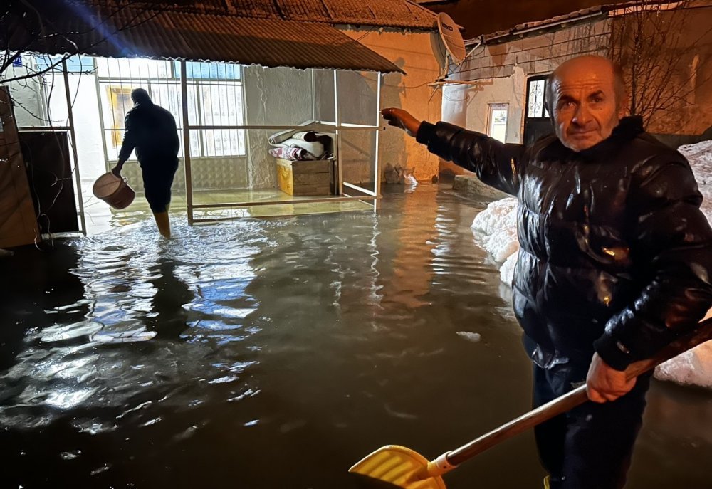 Van ve Hakkari'de Yağmur ve Kar Felaketi
