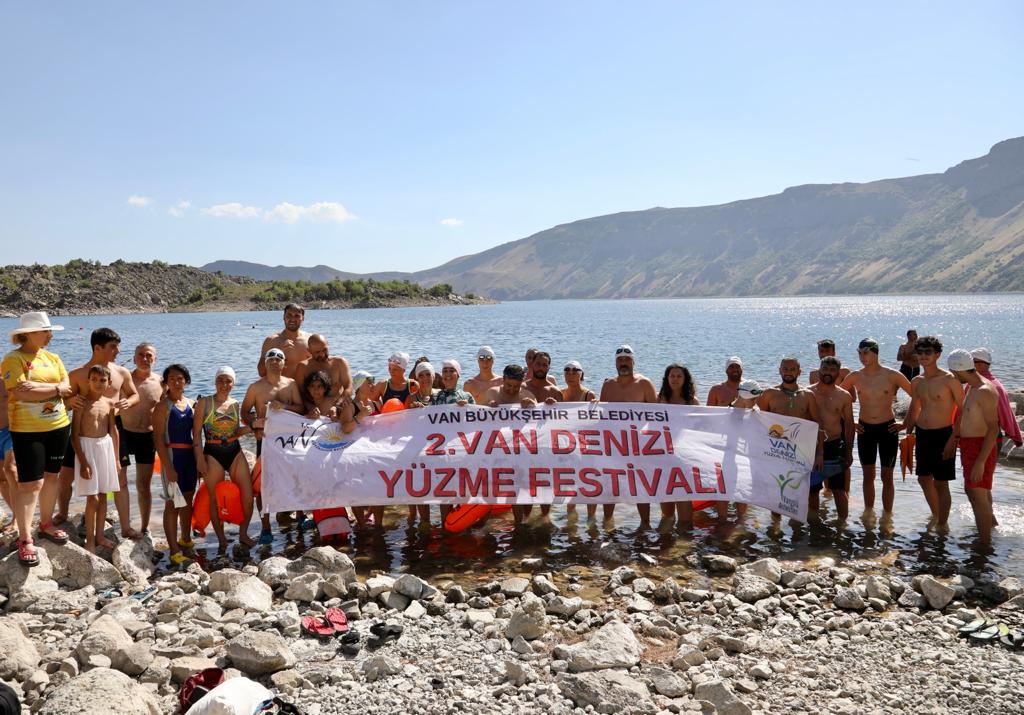 Van gölü yüzme festivali sona erdi